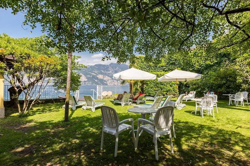 Hotel Vega Malcesine 3*,