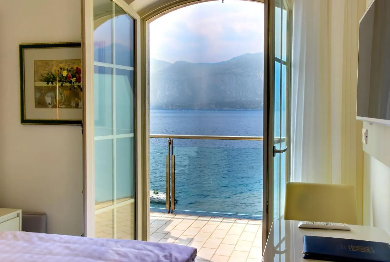 Hotel Vega Malcesine