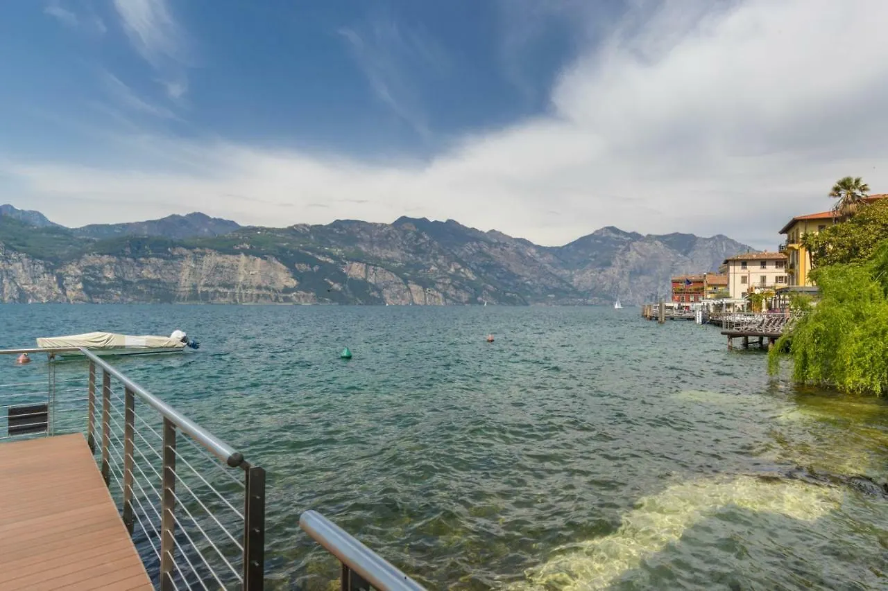 Hotel Vega Malcesine 3*,