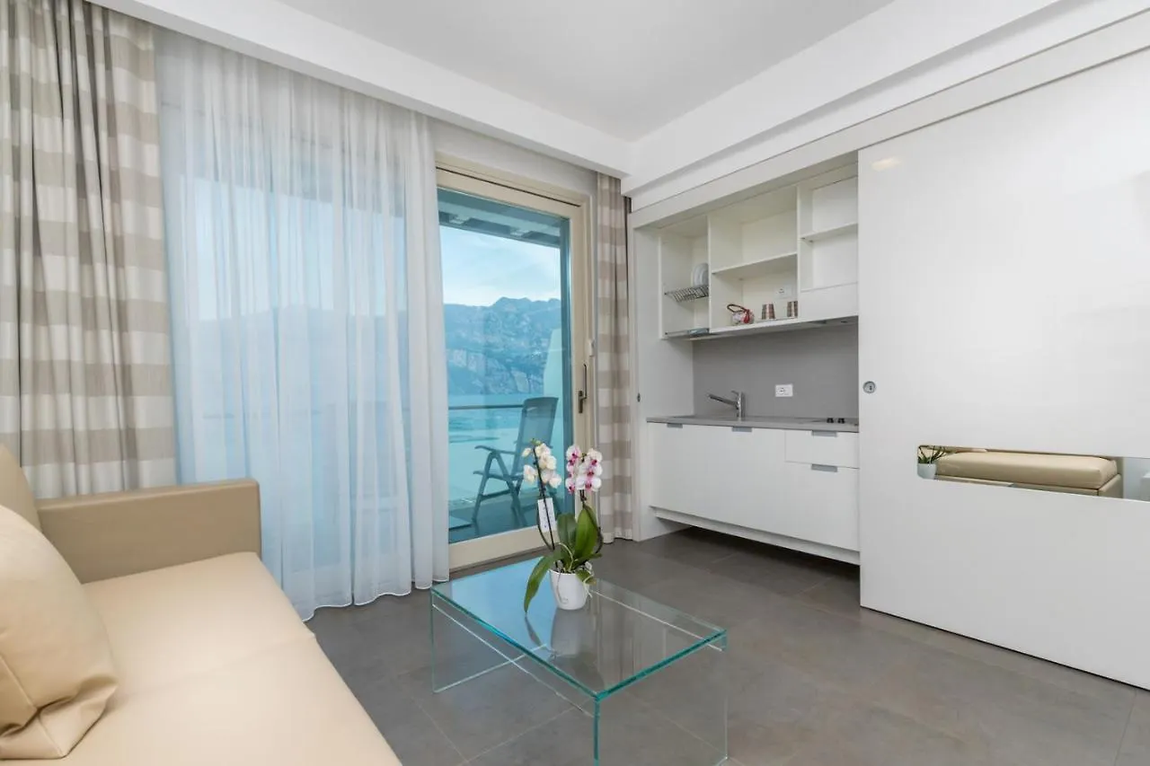 ***  Hotel Vega Malcesine Olaszország