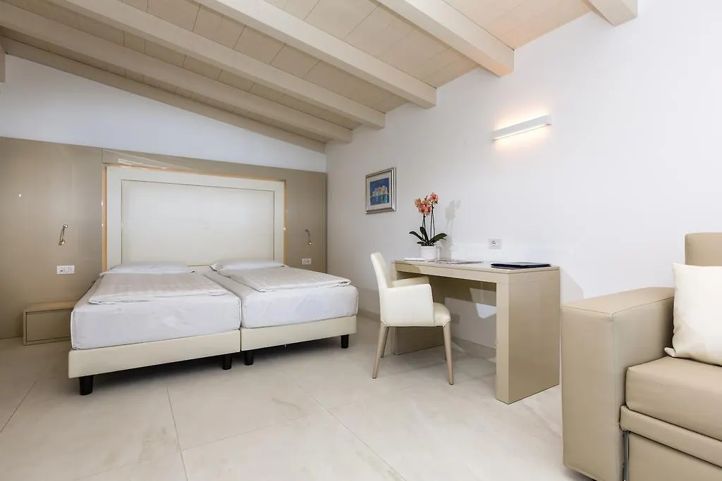 Hotel Vega Malcesine