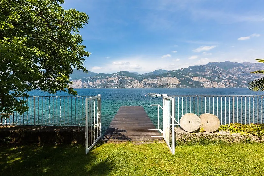 Hotel Vega Malcesine 3*,