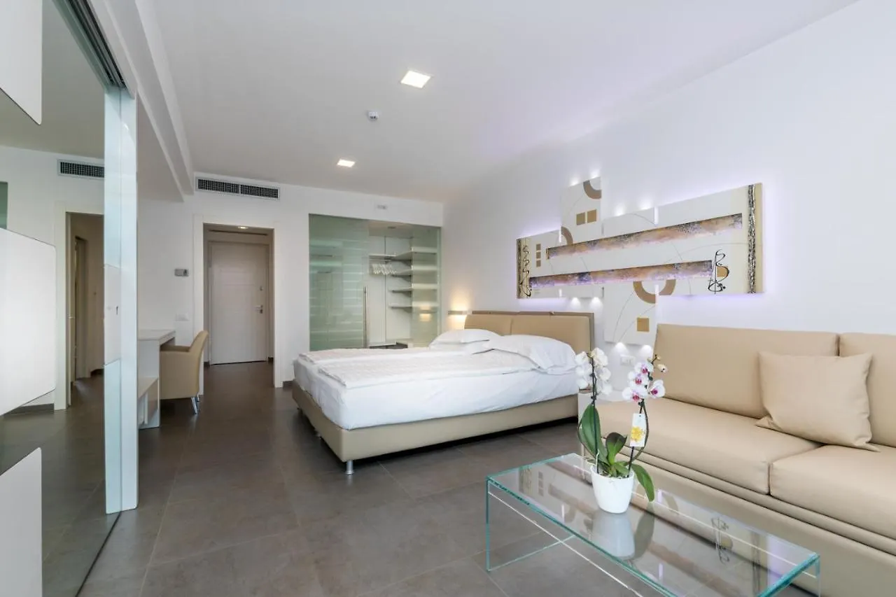 ***  Hotel Vega Malcesine Italien
